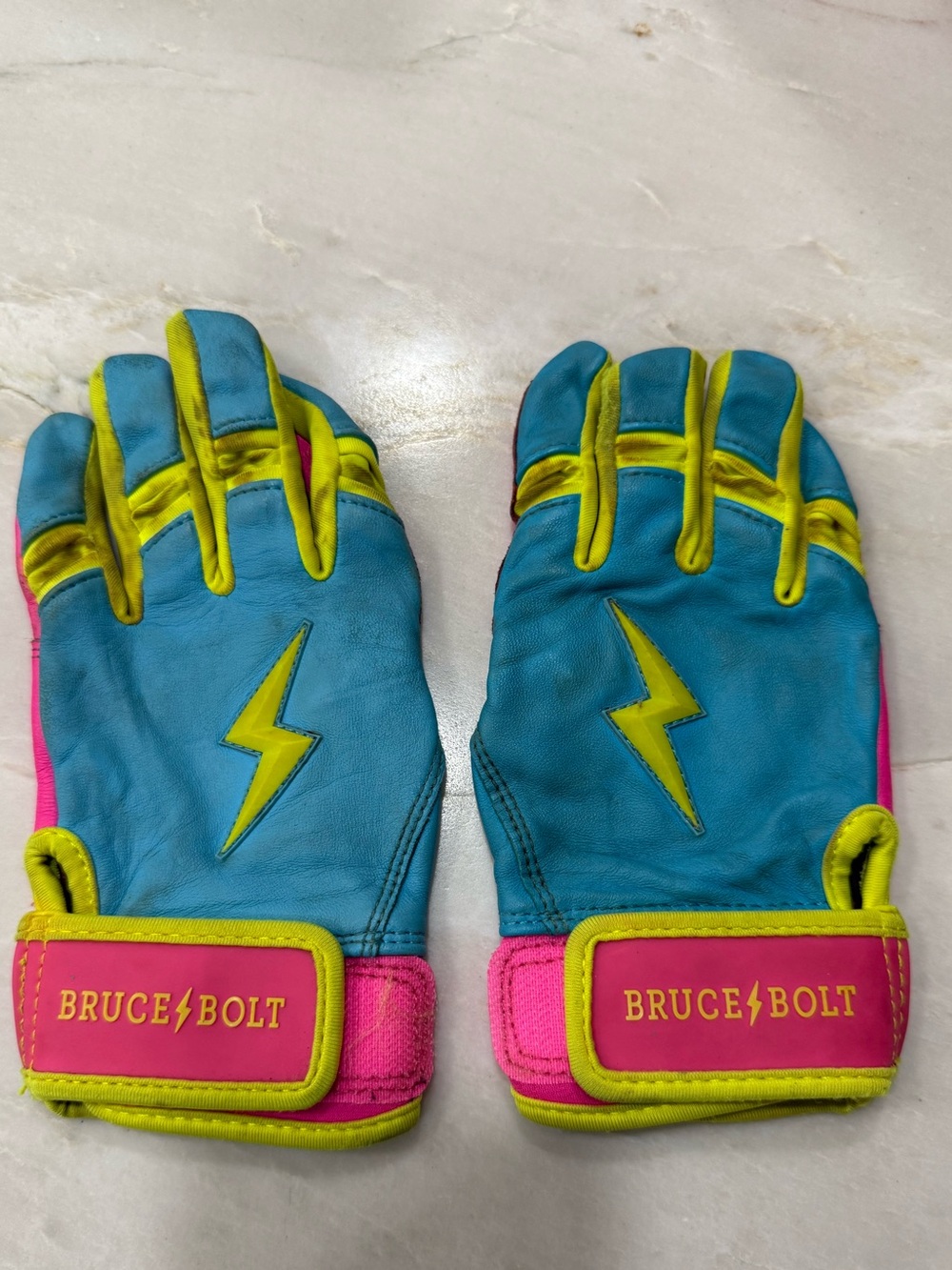 Bruce Bolt Premium Pro Creator Series Short Cuff Batting Gloves YS